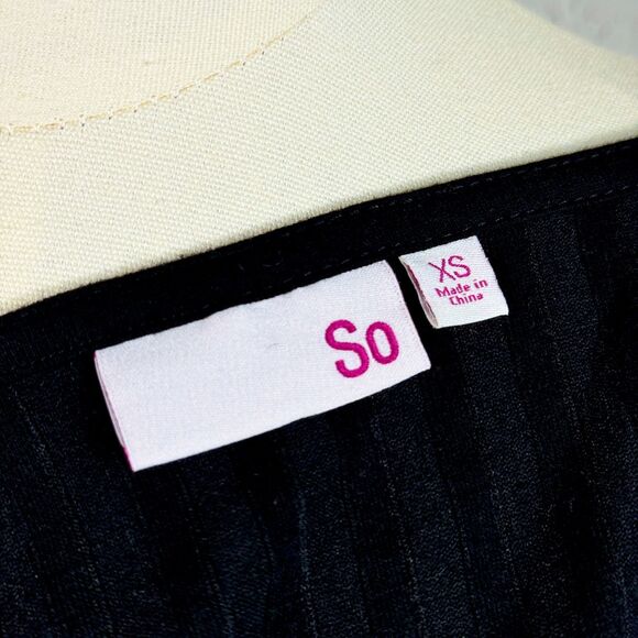 SO Ribbed Tie Front Baby Tee Crop Top Black XS Y2K Inspired - Picture 4 of 5